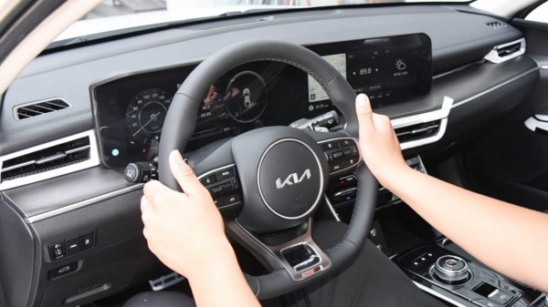 Автоэксперты перечислили достоинства и недостатки виртуальной панели приборов в автомашине Автоэксперты перечислили достоинства и недостатки виртуальной панели приборов в автомашине