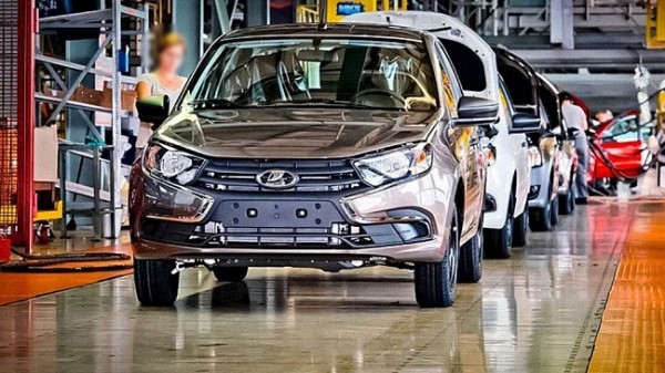 АВТОСТАТ ИНФО: LADA 2107 стала самым распространенным автомобилем на рынке РФ