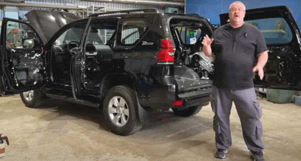 Блогер Свиридов показал различия в сборке TOYOTA LC Prado для Казахстана и РФ в 2022 году Блогер Свиридов показал различия в сборке TOYOTA LC Prado для Казахстана и РФ в 2022 году