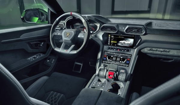 Легче и быстрее: новый кроссовер Lamborghini Urus Performante Легче и быстрее: новый кроссовер Lamborghini Urus Performante