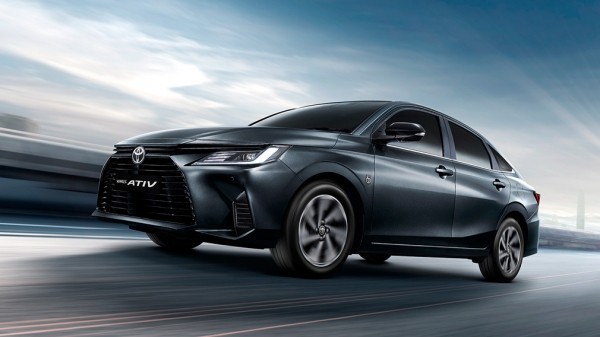 Представлено новое поколение седана Toyota Yaris Ativ