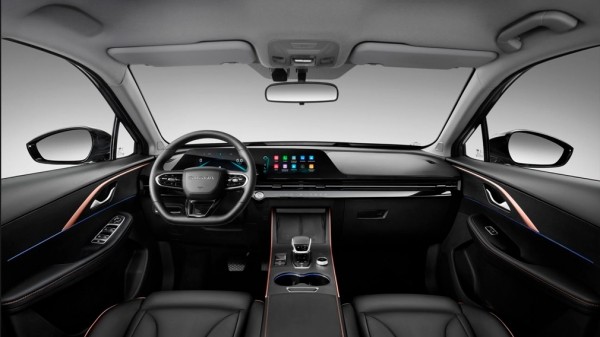 Показаны официальные изображения интерьера нового кроссовера OMODA С5 для России