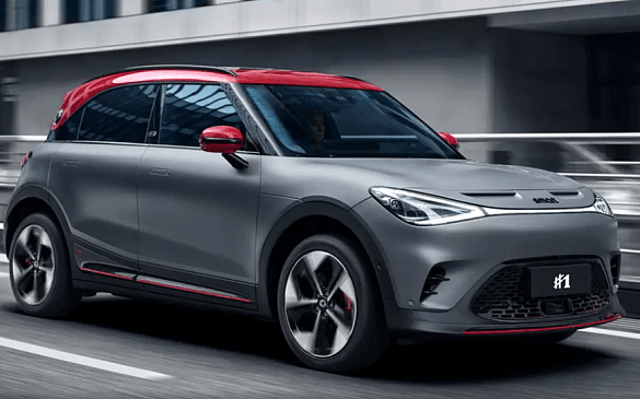 Для крошечного Smart сконструировали туристическую палатку