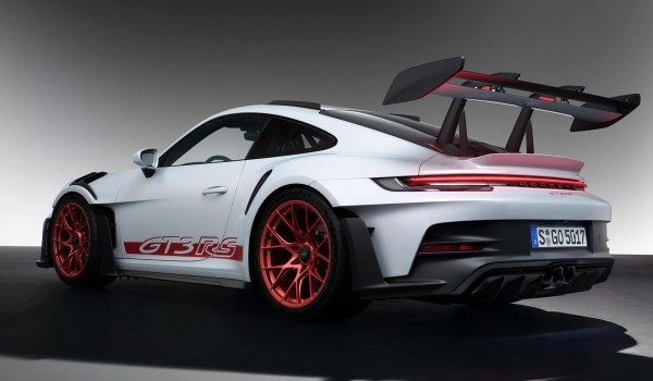 Еще экстремальнее: новый Porsche 911 GT3 RS и активная аэродинамика