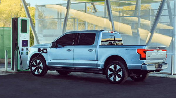 Компания FORD отзывает более 58 тыс. пикапов FORD F-150 из-за проблем с карданным валом