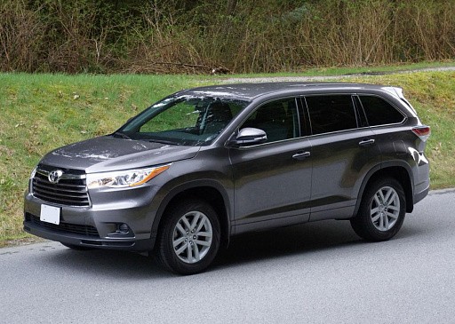 Компания Toyota признает право Калифорнии диктовать стандарты выбросов автомобилей с ДВС