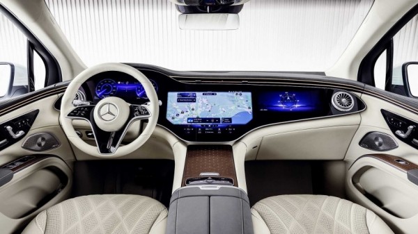 Кроссовер Mercedes EQS стал первым электромобилем бренда американской сборки Кроссовер Mercedes EQS стал первым электромобилем бренда американской сборки