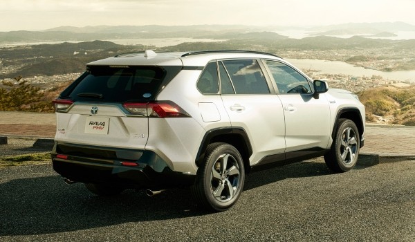 Кроссовер TOYOTA RAV4 стал лидером рынка США среди легковых автомашин в июле 2022 года