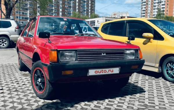 Один из самых старых Mitsubishi Lancer выставили на продажу в РФ за 100 тыс. рублей Один из самых старых Mitsubishi Lancer выставили на продажу в РФ за 100 тыс. рублей