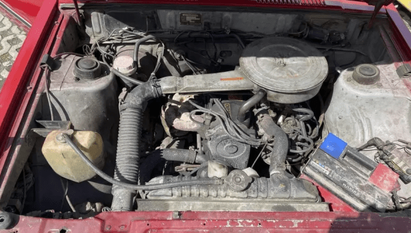 Один из самых старых Mitsubishi Lancer выставили на продажу в РФ за 100 тыс. рублей Один из самых старых Mitsubishi Lancer выставили на продажу в РФ за 100 тыс. рублей