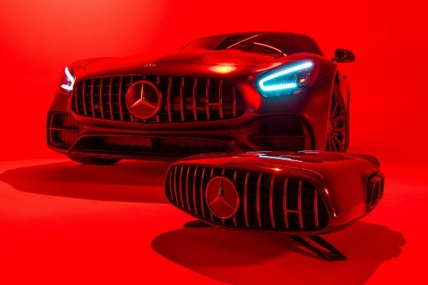 Уникальная домашняя колонка iXOOST перенимает стиль премиального Mercedes-AMG GT и цену автомобиля