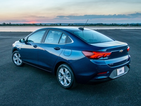 UzAuto Motors сообщил, что Spark и Nexia заменят на Tracker и Onix