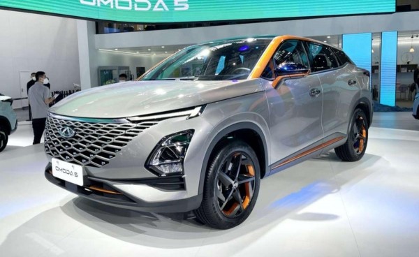 В РФ привезут новые автомашины из Китая в 2022 году вместо европейских В РФ привезут новые автомашины из Китая в 2022 году вместо европейских