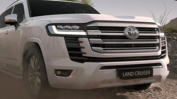 Toyota разобрала недособранные российские автомобили на детали Toyota разобрала недособранные российские автомобили на детали