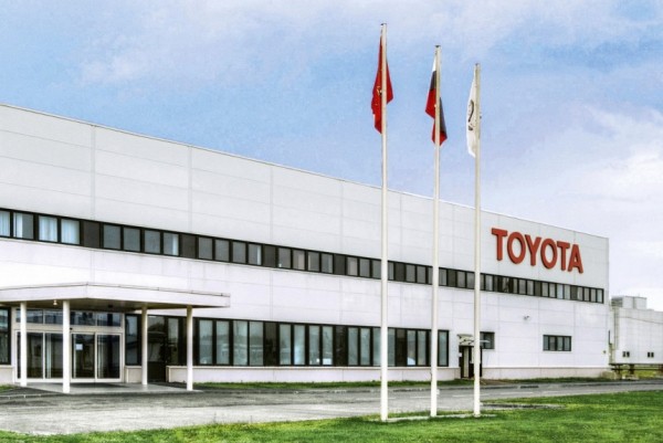 Toyota закрывает завод в России