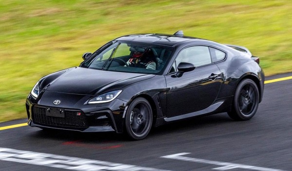 Дайджест дня: внедорожный ID.4, подготовка Москвича и другие события индустрии Дайджест дня: внедорожный ID.4, подготовка Москвича и другие события индустрии