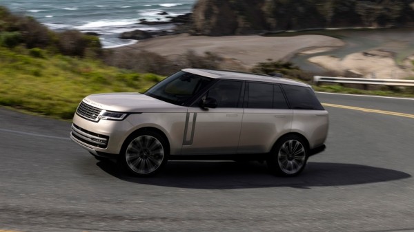 В РФ стартовали продажи Range Rover пятого поколения по цене втрое выше, чем в ЕС