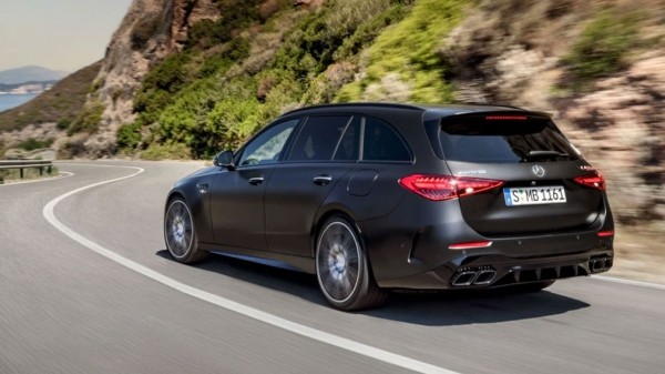 Представлен новый Mercedes-AMG C63 S E Performance Представлен новый Mercedes-AMG C63 S E Performance