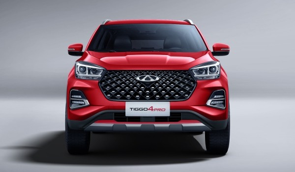 Обновленный Chery Tiggo 4 Pro для России: салон и оснащение Обновленный Chery Tiggo 4 Pro для России: салон и оснащение