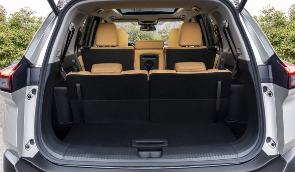 Новый Nissan X-Trail для Европы: только три цилиндра