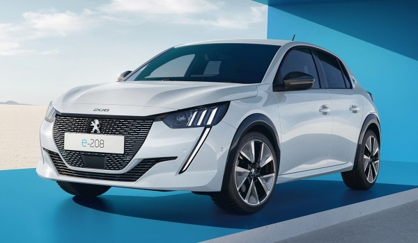 Peugeot e-208 модернизирован перед рестайлингом семейства