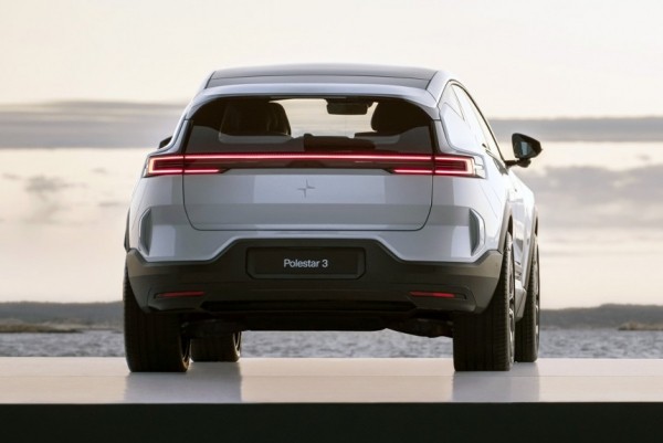 Дайджест дня: Polestar 3, прощальный дизельный Wrangler и другие события индустрии Дайджест дня: Polestar 3, прощальный дизельный Wrangler и другие события индустрии