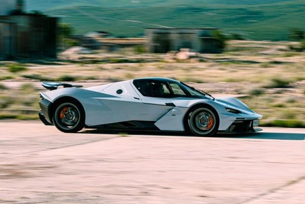 Представлен дорожный суперкар KTM X-Bow GT-XR Представлен дорожный суперкар KTM X-Bow GT-XR