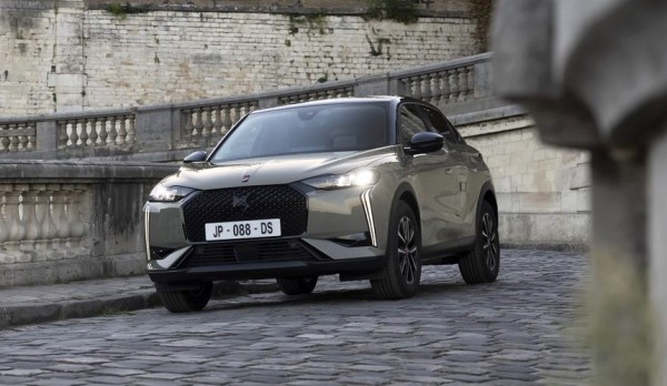 Представлен обновленный кроссовер DS 3