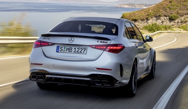 Новый Mercedes-AMG C 63 S: четырехцилиндровый гибрид вместо V8
