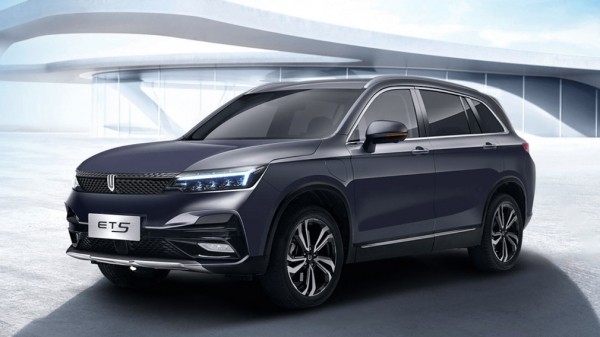 В РФ появится новый китайский автомобильный бренд SKYWELL