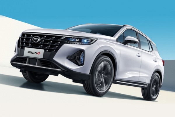 GAC одновременно обновил кроссоверы GS4 и GS4 Plus