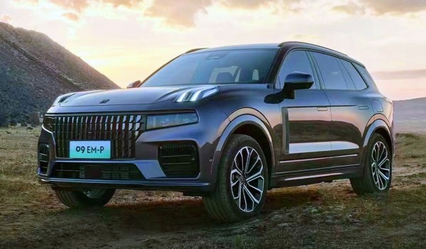 Дайджест дня: шпионский Mercedes A-класса, Renault для хиппи и другие события индустрии