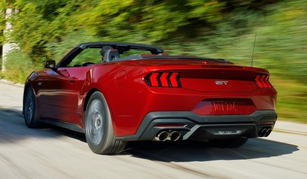 Представлен Ford Mustang седьмого поколения Представлен Ford Mustang седьмого поколения