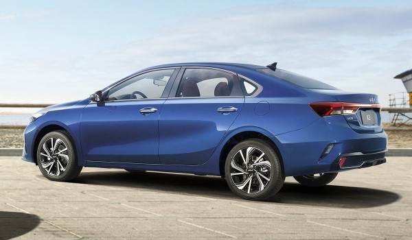 Обновленный седан Kia K3: больше сенсоров для Cerato