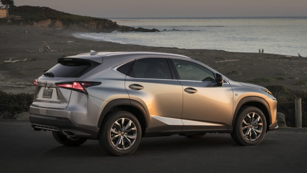 Lexus отзывает в РФ более 400 кроссоверов Lexus NX Lexus отзывает в РФ более 400 кроссоверов Lexus NX