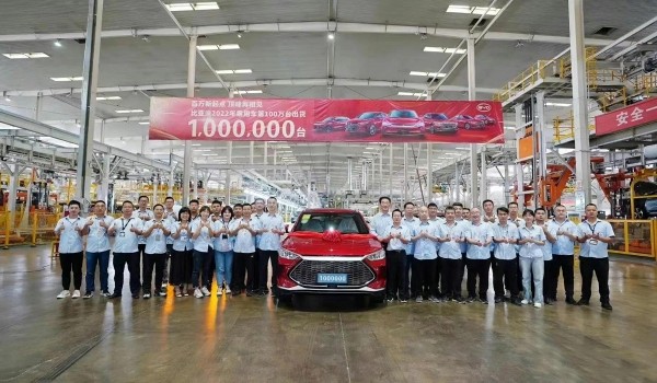 Дайджест дня: широкий Hilux Rogue, Evolute в каршеринге и другие события индустрии Дайджест дня: широкий Hilux Rogue, Evolute в каршеринге и другие события индустрии