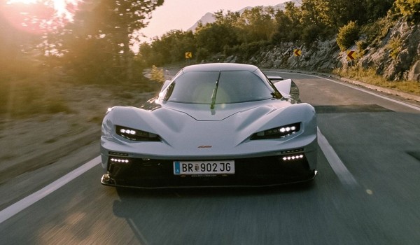 Представлен дорожный суперкар KTM X-Bow GT-XR Представлен дорожный суперкар KTM X-Bow GT-XR
