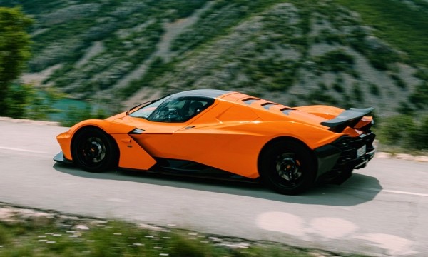 Представлен дорожный суперкар KTM X-Bow GT-XR Представлен дорожный суперкар KTM X-Bow GT-XR