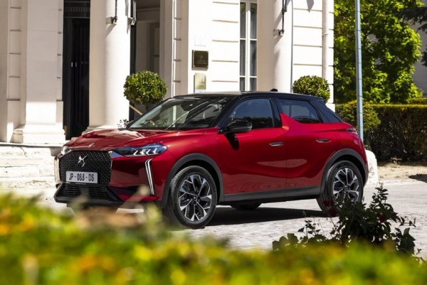 Представлен обновленный кроссовер DS 3