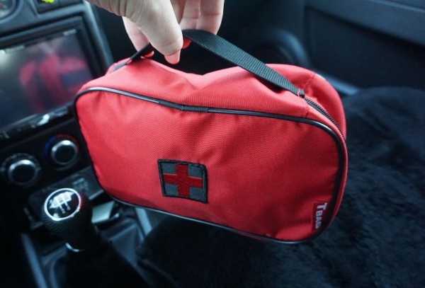 Эксперты составили чек-лист необходимых вещей в машине российского автомобилиста Эксперты составили чек-лист необходимых вещей в машине российского автомобилиста