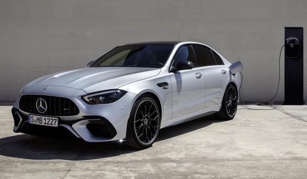 Новый Mercedes-AMG C 63 S: четырехцилиндровый гибрид вместо V8