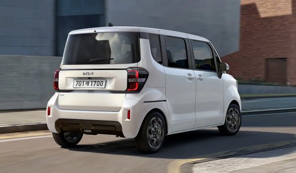 Микровэн Kia Ray обновлен на двенадцатом году производства Микровэн Kia Ray обновлен на двенадцатом году производства