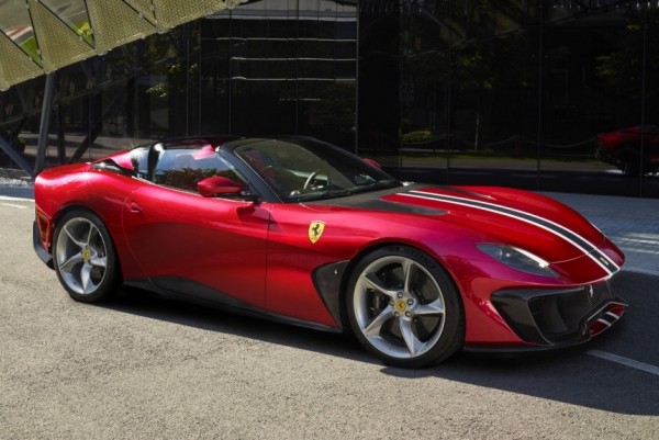 Построен уникальный 12-цилиндровый родстер Ferrari SP51 Построен уникальный 12-цилиндровый родстер Ferrari SP51