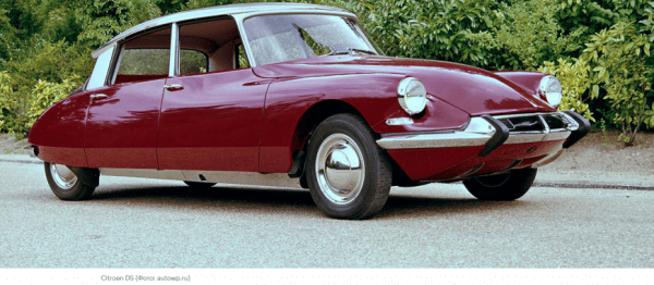 Как изменилась автомобильная индустрия за 96 лет при королеве Великобритании Елизавете II