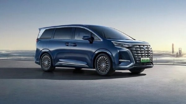 Компания BYD приступит к реализации нового премиального минивэна Denza D9 в конце сентября 2022 года Компания BYD приступит к реализации нового премиального минивэна Denza D9 в конце сентября 2022 года