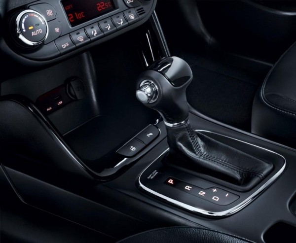 МК: На совещании по автопрому назвали дикую цену русской коробки-«автомата»