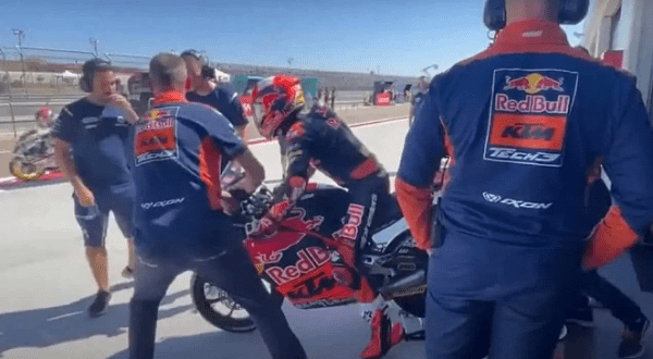 Обновленный Mitsubishi Outlander представили в Китае с турбированным двигателем