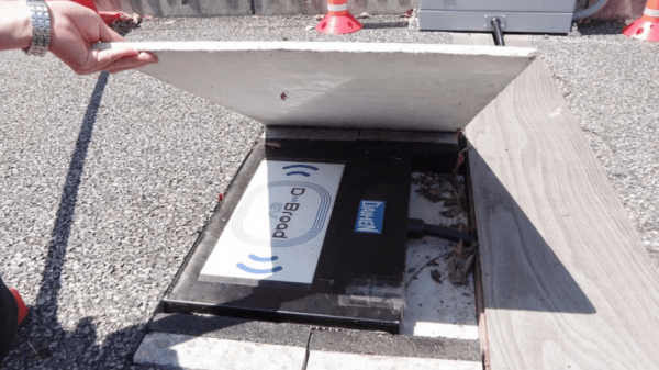 В Японии запустили тестирование новых дорог с функцией беспроводной зарядки электромобилей В Японии запустили тестирование новых дорог с функцией беспроводной зарядки электромобилей