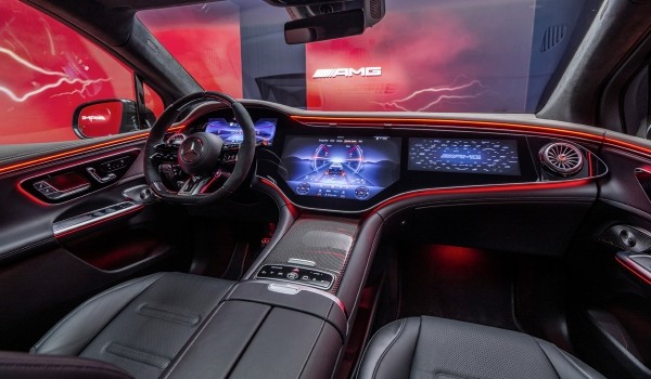 Представлен электрический кроссовер Mercedes-Benz EQE SUV