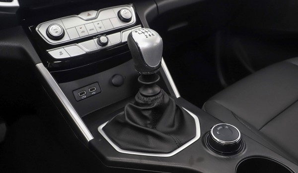 Пикап Great Wall Poer в России: теперь и с «механикой» Пикап Great Wall Poer в России: теперь и с «механикой»